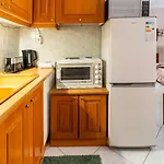 Fully Equipped And Family Friendly 200mbps سالونيك