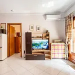 Fully Equipped And Family Friendly 200mbps *