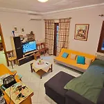 Fully Equipped And Family Friendly 200mbps شقة سالونيك