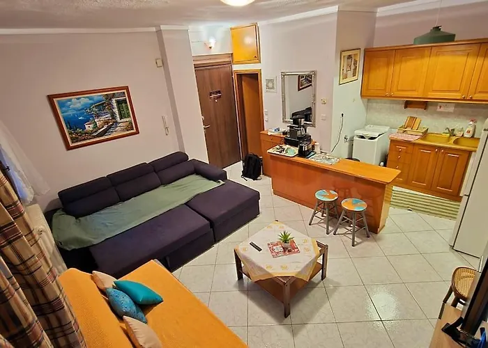 Fully Equipped And Family Friendly 200mbps * Thessaloniki